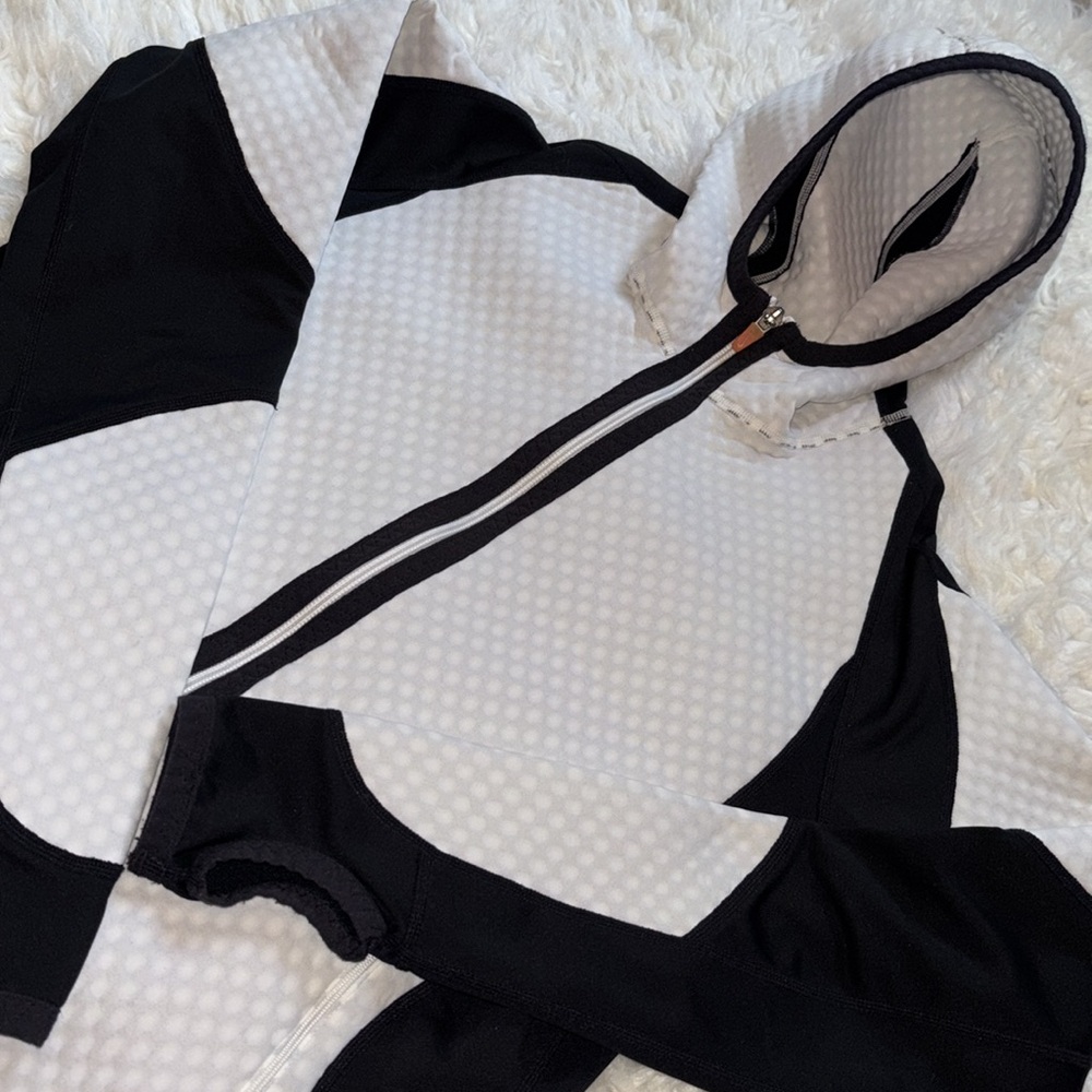 Nike🔥Women’s Sphere Running Biking Hiking Jacket, Size M - Picture 7 of 16